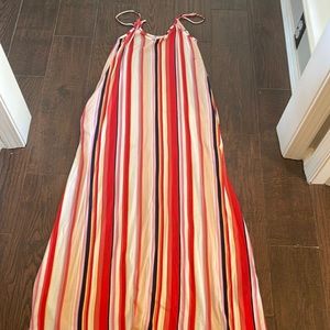 Long maxi dress with pockets